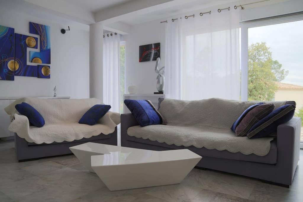Elegante Villa De 180M3 Avec La Superbe Vue Connaux Eksteriør billede